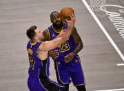 关于太稳！詹姆斯历年2K初始能力值：14次联盟第一连续21季≥94的信息