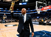 自卡莱尔斩获执教生涯999胜后，步行者遭遇了一波12连败