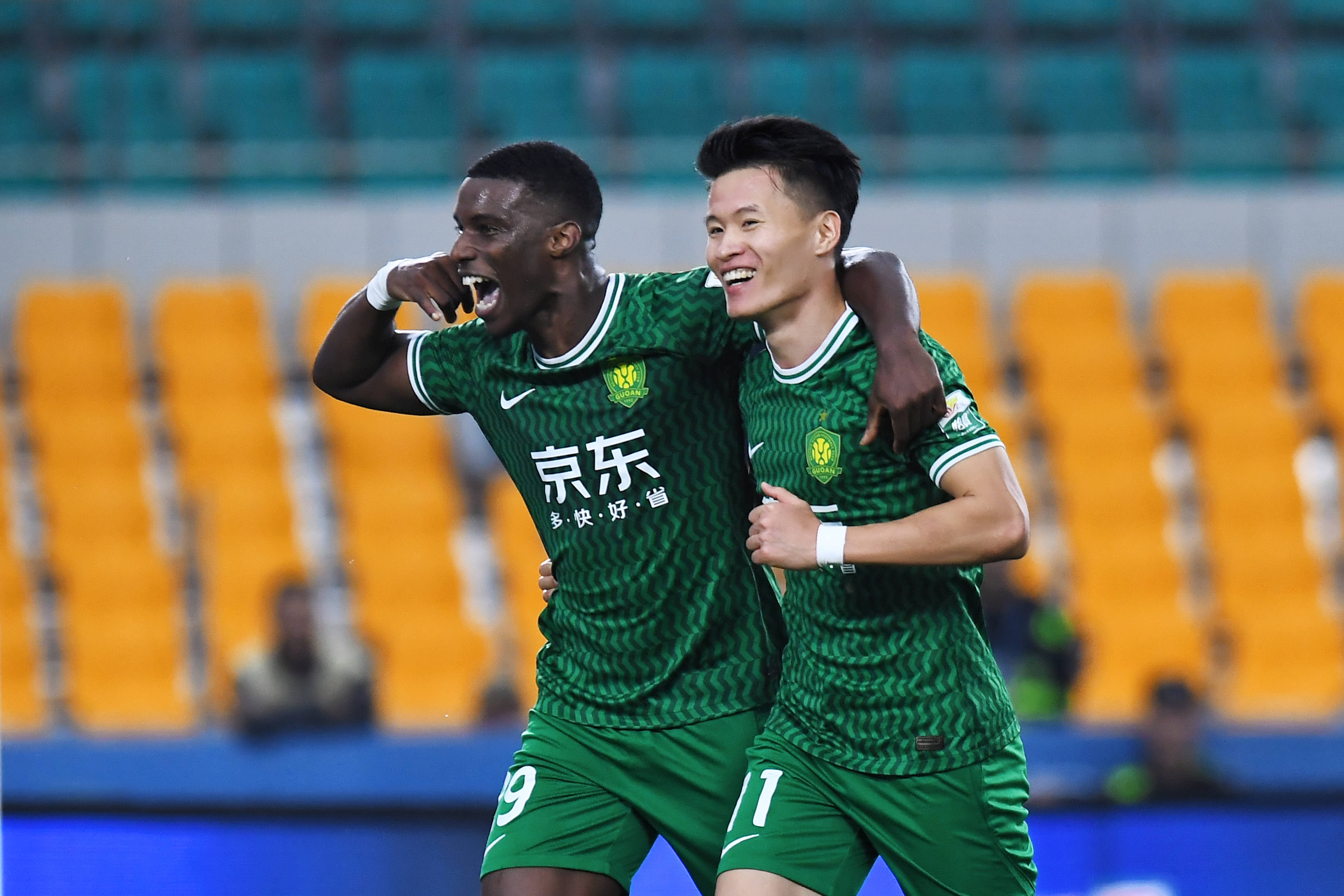 中超-法比奥破门张稀哲点射国安2-1逆转玉昆16轮不败领跑