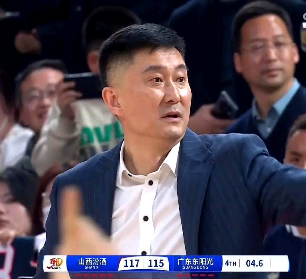 天博体育入口-关于四川男篮公告：聘请霍楠为球队副总经理协助吕双全的信息