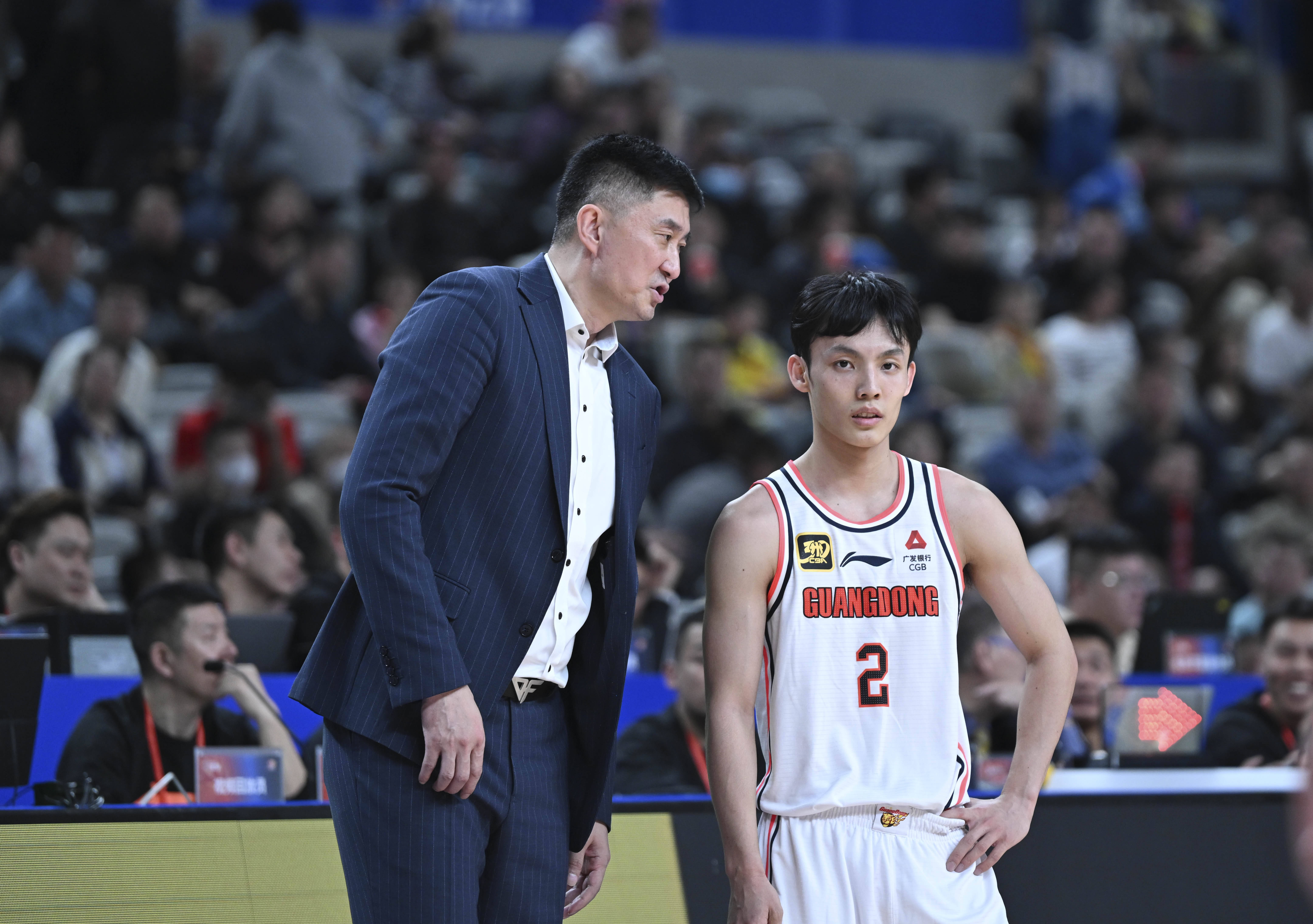 包含徐杰17分广东逆转青岛王哲林20+10上海胜广州的词条