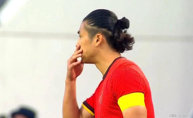 颜骏凌张玉宁表现尚可后腰表现难如人意的简单介绍